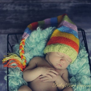 Newborn photo prop, Easter/ spring newborn baby elf hat, newborn boy, newborn girl, baby hat knit, baby shower gift, baby coming home outfit