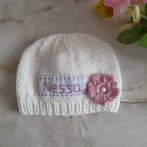 newborn hand knit hat with name, personalized newborn hat, newborn girl beanie, monogram baby hat, baby coming home hat, newborn photo props