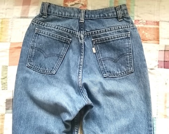 levis 25