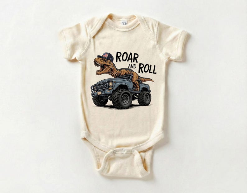 Camiseta de camión monstruo de dinosaurios para niños pequeños, camiseta infantil de camión de dinosaurios T-Rex "Roar and Roll", atuendo genial para regalo de cumpleaños, camiseta juvenil de Monster Jam imagen 9