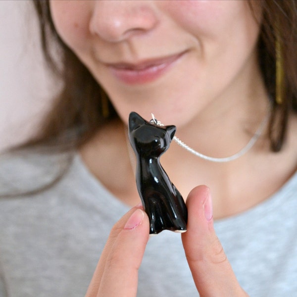 Halloween Black cat - Ceramic cat necklace - Chat noir - Handmade ceramic cat in fine delicate shape. black cat necklace