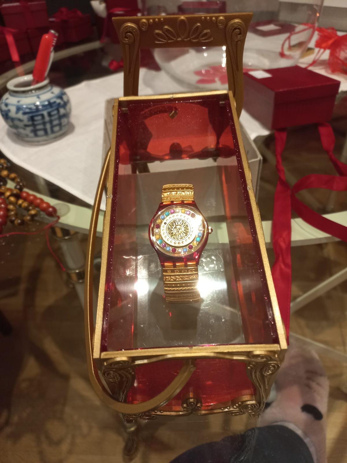 1994 SWATCH SPECIAL CHRISTMAS Cristian Lacroix Watch Xmas by Xtian