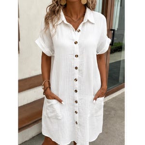 Abito camicia bianco da donna con bottoni, abito estivo oversize, copricostume casual da spiaggia, abito in cotone dalla vestibilità ampia