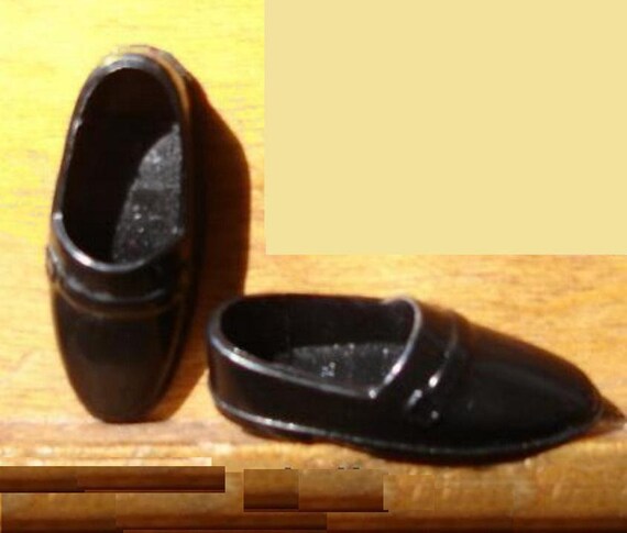 ken doll feet