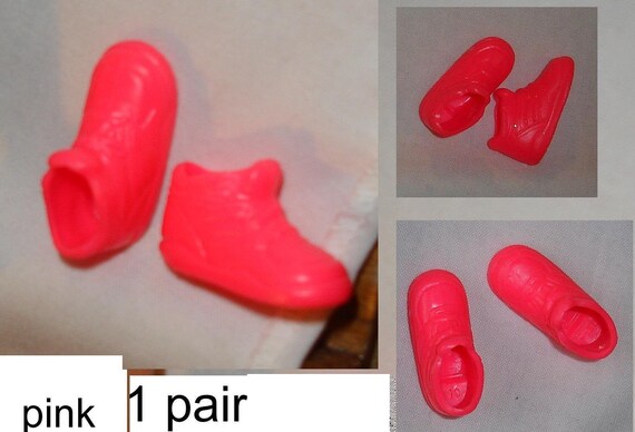 flat foot barbie shoes