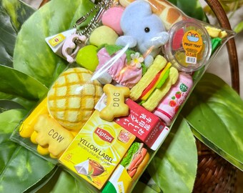 Garden Party Tea Party Collection Bag Charm Keychain Gachapon Toy Calico Critter