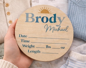 Personalisiertes Baby Geburtsankündigung Zeichen, Benutzerdefinierte Neugeborenen Namen Plakette mit Stats, hölzerne Baby Namensscheibe mit Sonnen Design, Kinderzimmer Dekor Geschenk