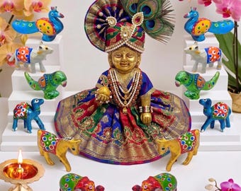 12-delige Laddu Gopal decoratieve speelgoedset | Handgemaakte Indiase miniatuurbeeldjes voor Pooja-decoratie