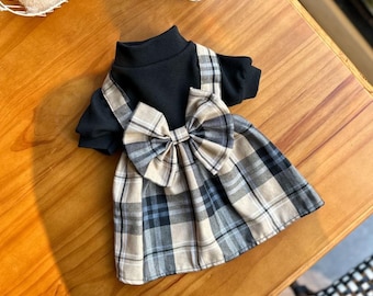 Vestido de cuadros hecho a mano para mascotas: Ropa vintage para perros y gatos de estilo británico