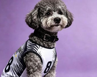 Maglia da calcio tedesca fatta a mano per cani – Abbigliamento per animali domestici Coppa del Mondo 2026 – Maglia da calcio per cani bianca e nera – Kit per cani in rete traspirante – Regalo per cani tedeschi