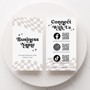Plantilla de Canva para tarjeta de presentación con conexión a redes sociales retro, código QR, tarjeta de agradecimiento comercial moderna de bricolaje de 2 x 3,5 pulgadas, me gusta y conéctese, Brandi