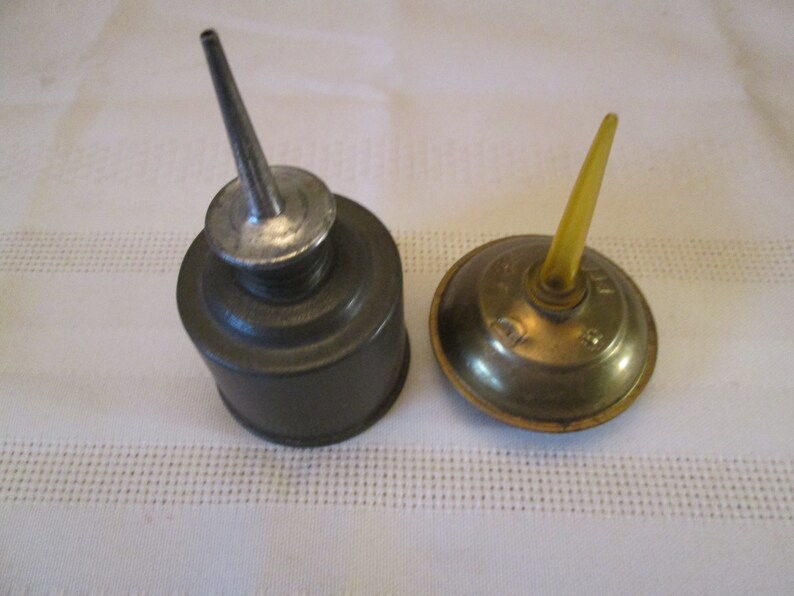 Oil Can Collectors Vintage Pfaff Sewing Machine Brass Oil Can Oiler Sewing collectors,