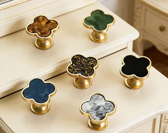 Tiradores de armario con forma de trébol de cuatro hojas, tiradores de cajón de latón dorado con piedra natural, tiradores de muebles de malaquita/concha/ojo de tigre.