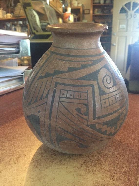 Antique Mata Ortiz Pottery Pot Vase vessel  Mexican