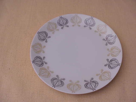 Thomas China THO138 Demitasse Lunch Plate Tan & Black Leaves Mid-Century Modern