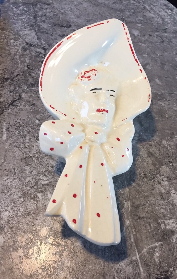 Vintage Original McCoy Lady in the Bonnet Wall Pocket Vase Ceramic Pottery