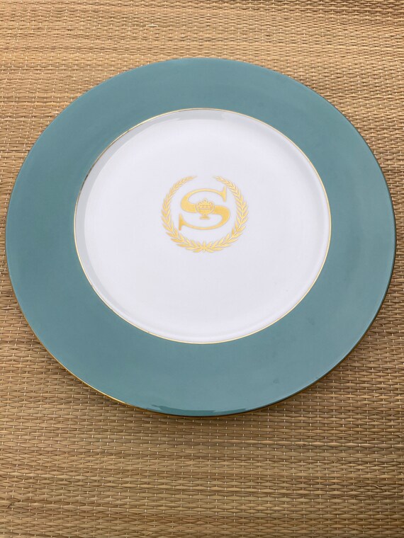 Vintage SHERATON Hotel Dinner Plate  By Sterling China IHS 10.75”