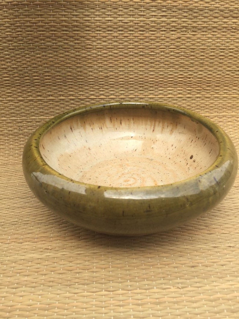 Vintage Arts shops & Crafts Art Pottery Bowl Green
