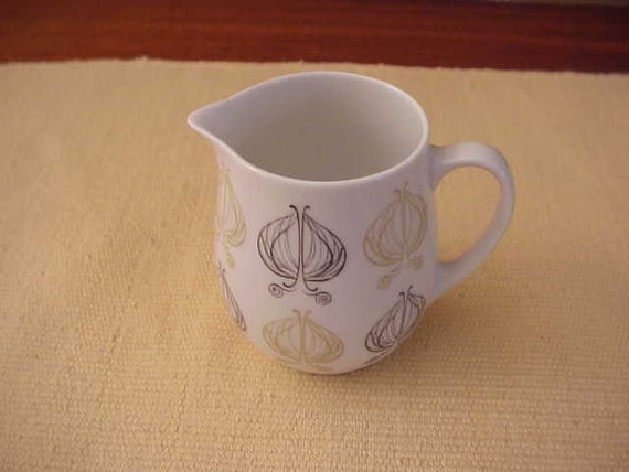 Thomas China THO138 Creamer Tan and Black Leaves Mid-Century Modern