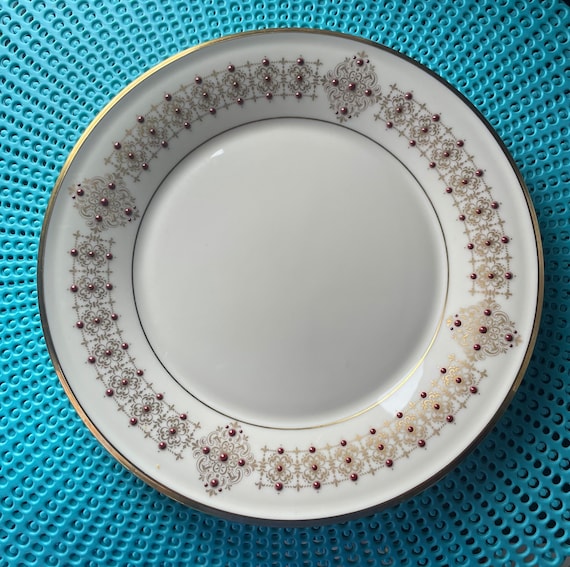 1 Lenox Eternal Dimension Collection Beaded Luncheon / dinner Plate 9 3/8”