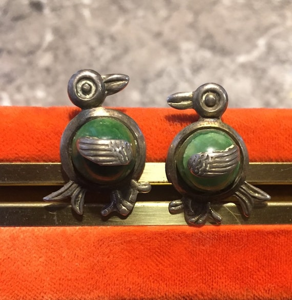 Early Vintage Silver Mexico DUCK Green Stone Screw Back Earrings Mexican Bird