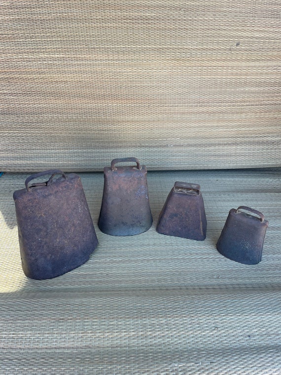 Lot Of 4 Antique Cow Bells Collectible Primitive Rustic Old