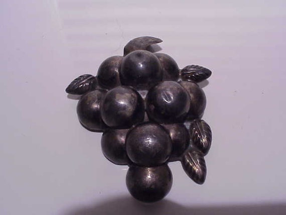 Huge Vintage Mexican Sterling Silver GRAPE Leaf Brooch Pin .925 27grams