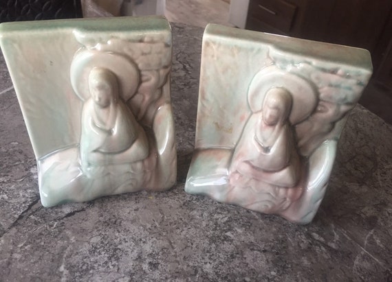 Vintage Art Pottery Bookends USA Asian buddah Chinese Design