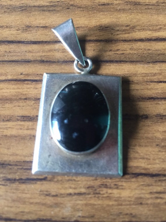 Vintage Mexican Sterling Silver and Black Onyx Pendant 925 - Etsy てなグッズや Vintage Mexican Necklace Onyx Silver ネックレス