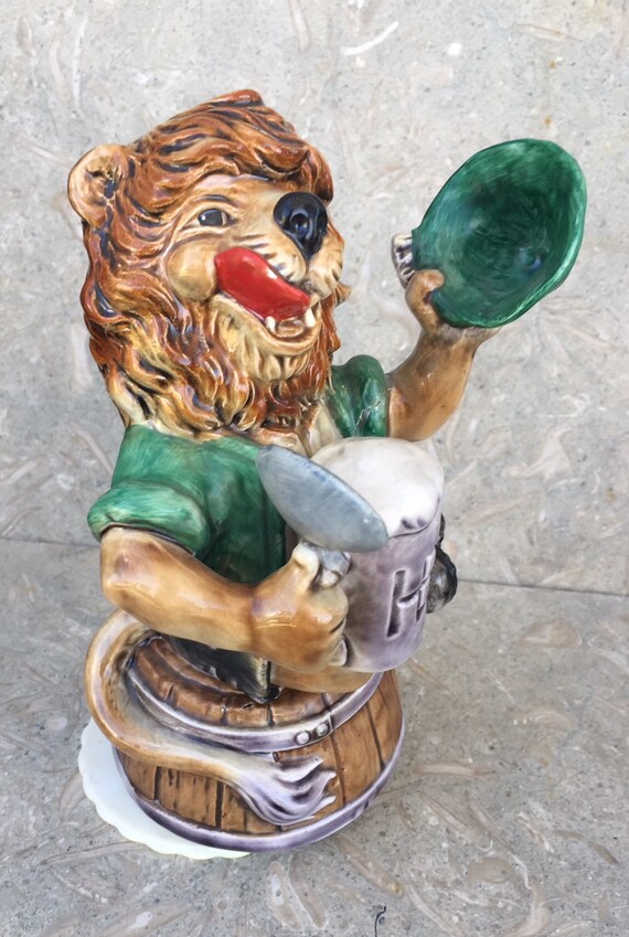 Revolving LION Music Box Ceramic Hofbra Haus Swiss Revolving 1970's