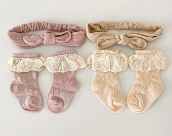 Vintage Baby Girl Gift Set - Lace Headband and Ruffle Socks, Newborn Photography Prop, 0-12 Months, Unique Baby Shower Gift, Soft Aesthetic