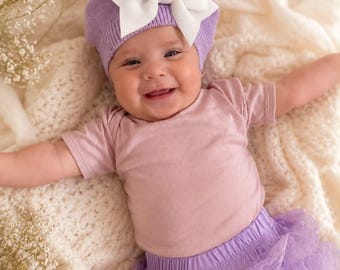Baby Beret and Ruffled Bloomer Set with Bow, Newborn Girl Photography Prop, Infant Frilly Panties Set 0-6 Months, Baby Shower Gift, Baby Set