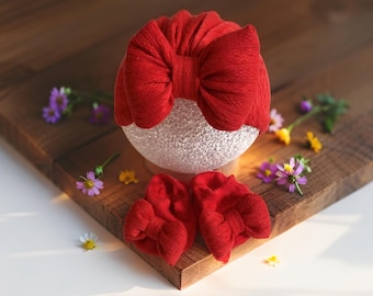 Newborn Baby Girl Hat and Booties Set - Adorable red and white with big bows, perfect gift for Christmas Baby girl gift Baby shower