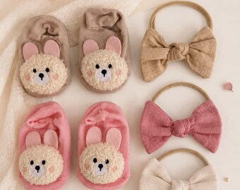 Bunny Baby Gift Set, Newborn Socks and Bow Headband Gift Box, Baby Shower Gift, Christening Gift,Cute Infant Booties 0-12 Months,Baby Hamper