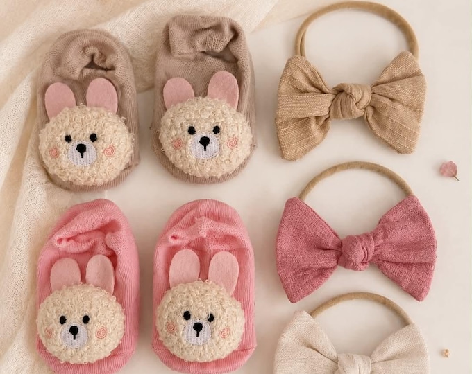 Featured listing image: Bunny Baby Gift Set, Newborn Socks and Bow Headband Gift Box, Baby Shower Gift, Christening Gift,Cute Infant Booties 0-12 Months,Baby Hamper