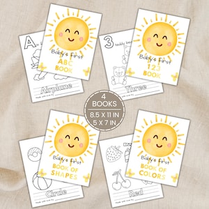 Può includere: Quattro libri di attività stampabili per bambini con un'illustrazione di un sole giallo sorridente sulle copertine. I titoli includono Baby's first ABC BOOK, 123 BOOK, BOOK OF SHAPES e BOOK OF COLORS. Un badge centrale indica 4 BOOKS, 21,59 x 27,94 CM, 12,7 x 17,78 CM.