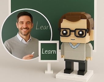 Tegellärarefigur, svarta tavlan, personlig lärarpresent, klassrumsdekor