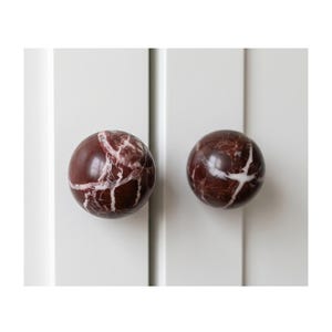 Bouton de meuble en marbre naturel, Poignée de tiroir en pierre, Bouton de garde-robe, Poignée de garde-robe de luxe, Poignée de meuble en marbre, Poignée de tiroir, Poignée de garde-robe