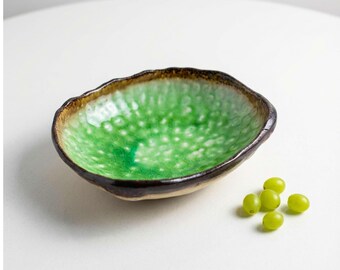 Large Ceramic Bowl with Crackle Glaze Base, Serving Bowl, Fruit Bowl, Salad Bowl, Decorative Table Bowl,  Multi-Use Tableware, Serving Tray