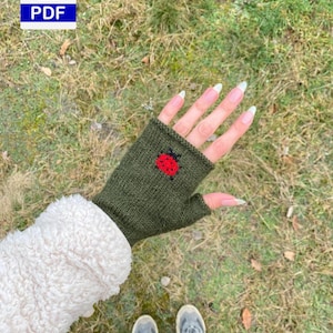 Ladybug mitts - knitting pattern for fingerless gloves with small ladybug pdf download