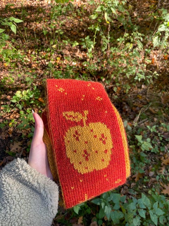 Winter Apples scarf - double knitting pattern for a scarf