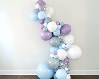 Kit ghirlanda di palloncini per compleanno invernale, tema Frozen, blu e lilla (set fai da te da 61 pezzi)