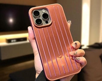 Funda corrugada StratoRidge para iPhone: cubierta a rayas a prueba de golpes con protección completa
