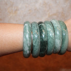 Natural Chinese green Jade bangle bracelet,Jade bracelet, green jade bracelet, jade bangle, green jade bangle, Natural jade bracelet