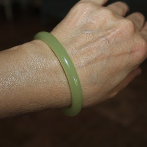 leichtes grünes Jade-Armband, dünnes Jade-Armband, grünes Jade-Armband, Jade-Armband, grünes Jade-Armband, grünes Jade-Armband, natürliches Jade-Armband
