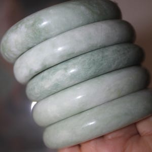 Natural Green Jade,Jade bracelet,green jade bracelet,jade bangle,green jade bangle,Green Jade bracelet Bangle, Genuine Natural jade bracelet