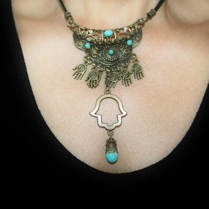 Collier Hamsa, Grand collier Hamsa en bronze, charme hamsa, charme des yeux maléfiques, collier pour les yeux maléfiques, hamsa turquoise, grand charme hamsa