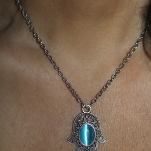 Zilveren hamsaketting: kattenoogbedel, judaica-sieraden