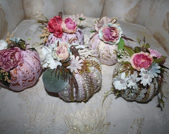 Abóboras Shabby Chic feitas à mão: decoração de mesa de outono (33 cm de diâmetro)