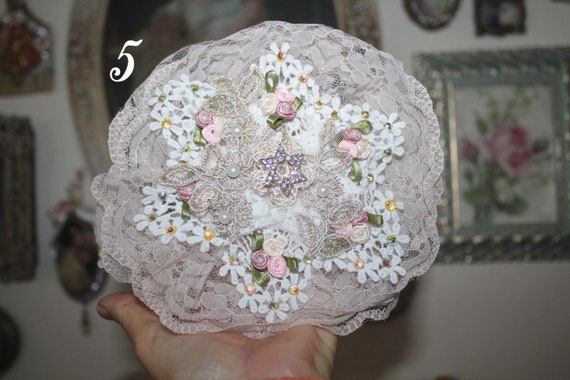 Handmade Lace Kippah: Women display picture 2